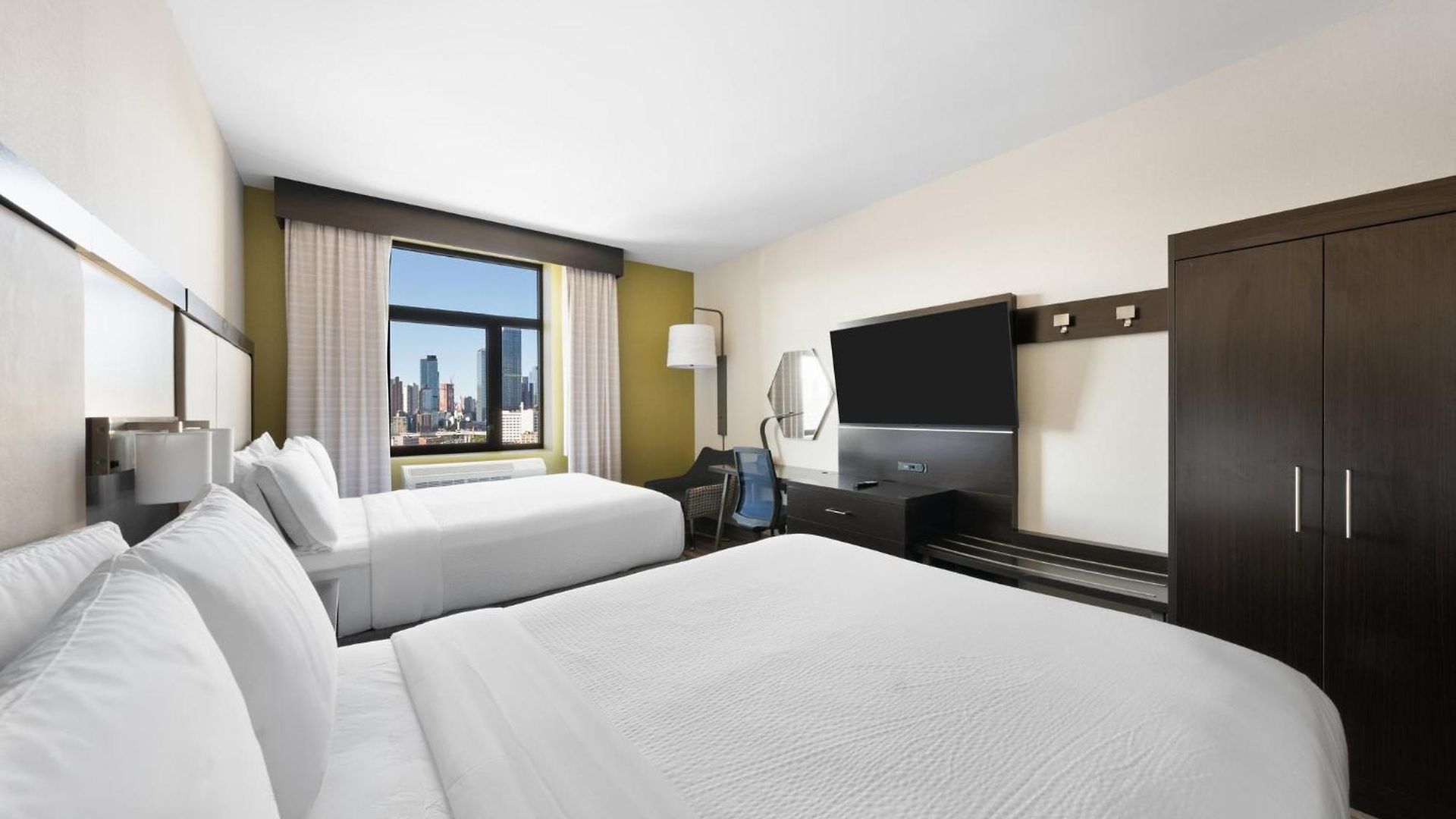 Express Long Island E - By Ihg Hotel