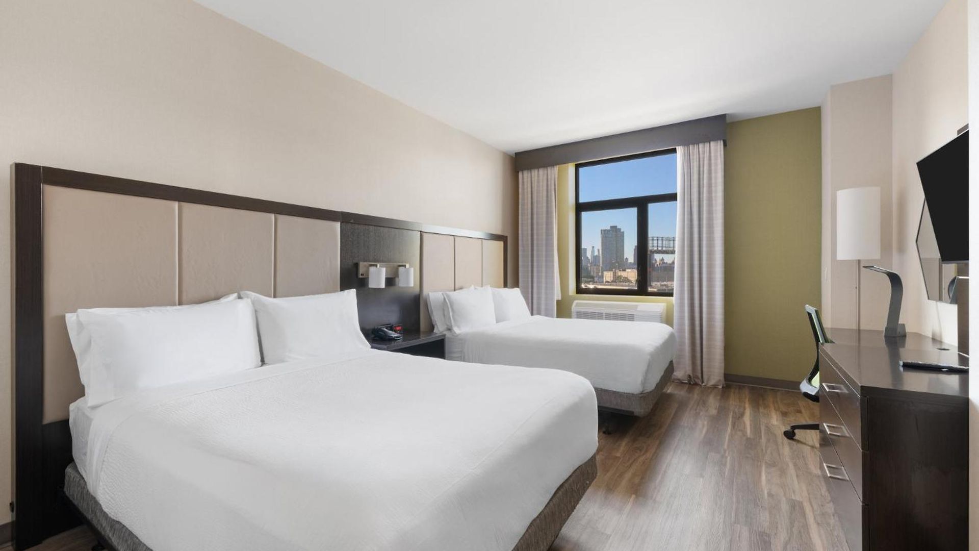 Hotel Express Long Island E - By Ihg 3*
