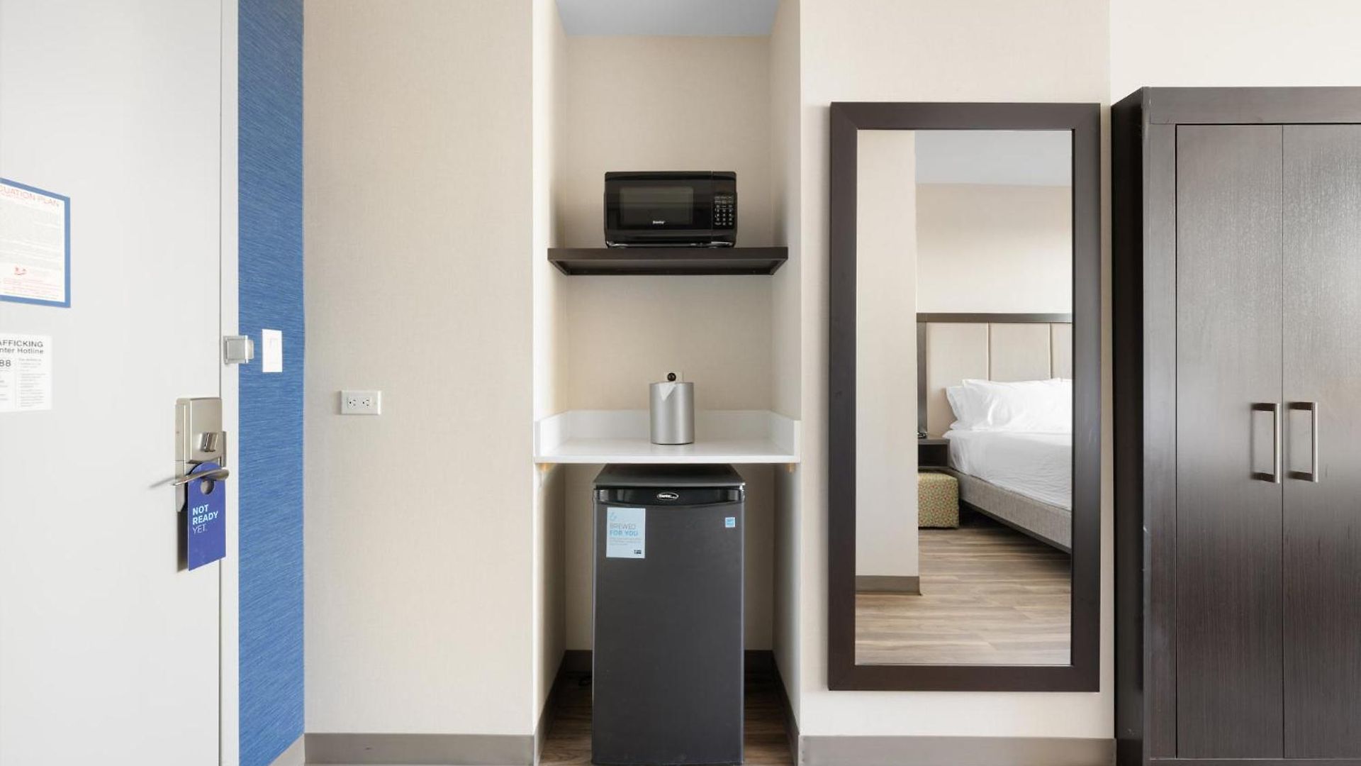 Express Long Island E - By Ihg Hotel New York