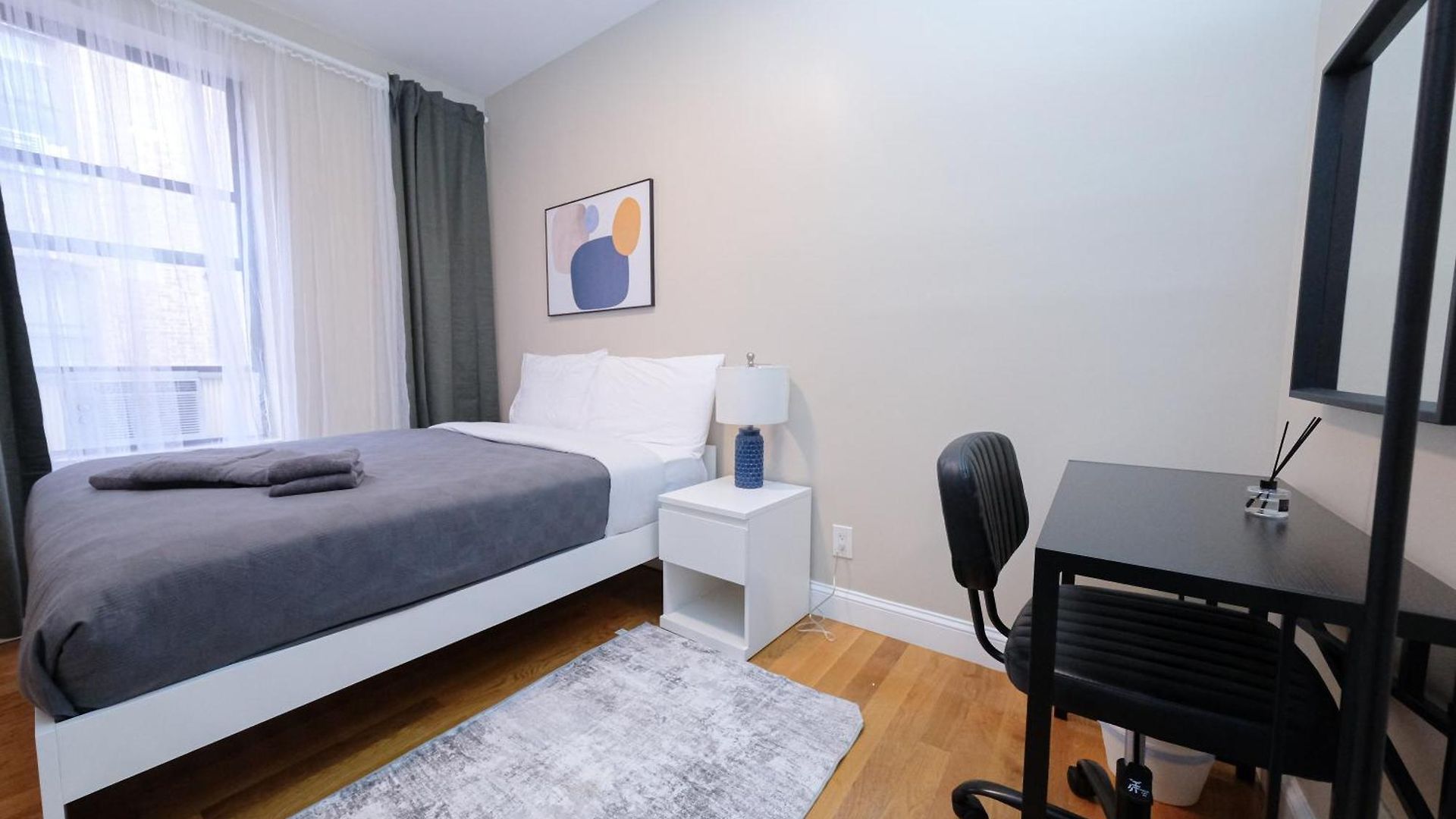 Sunny 4br/2ba Retreat In Morningside Heights, Nyc