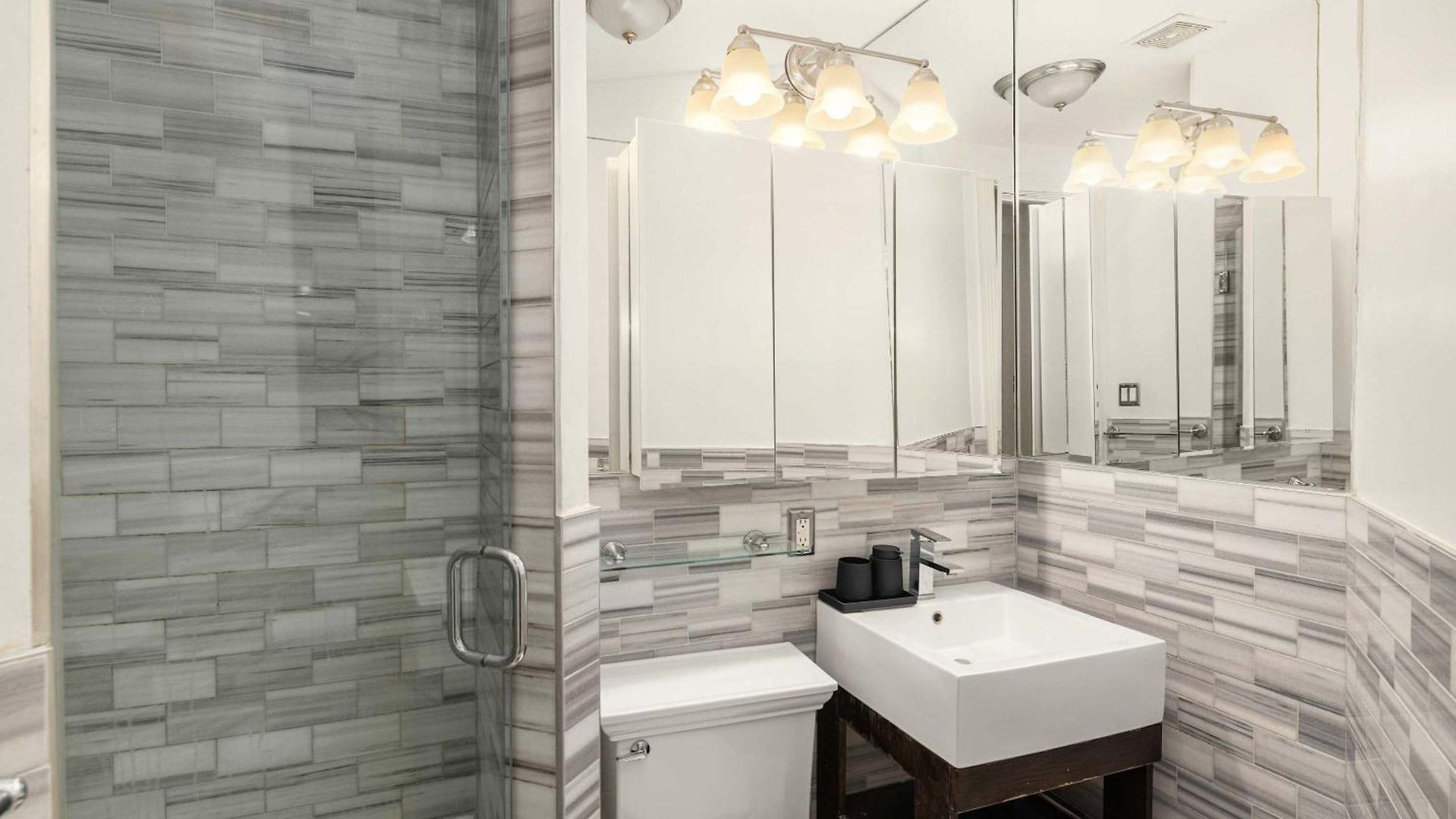Stylish 2-bedroom In East Village