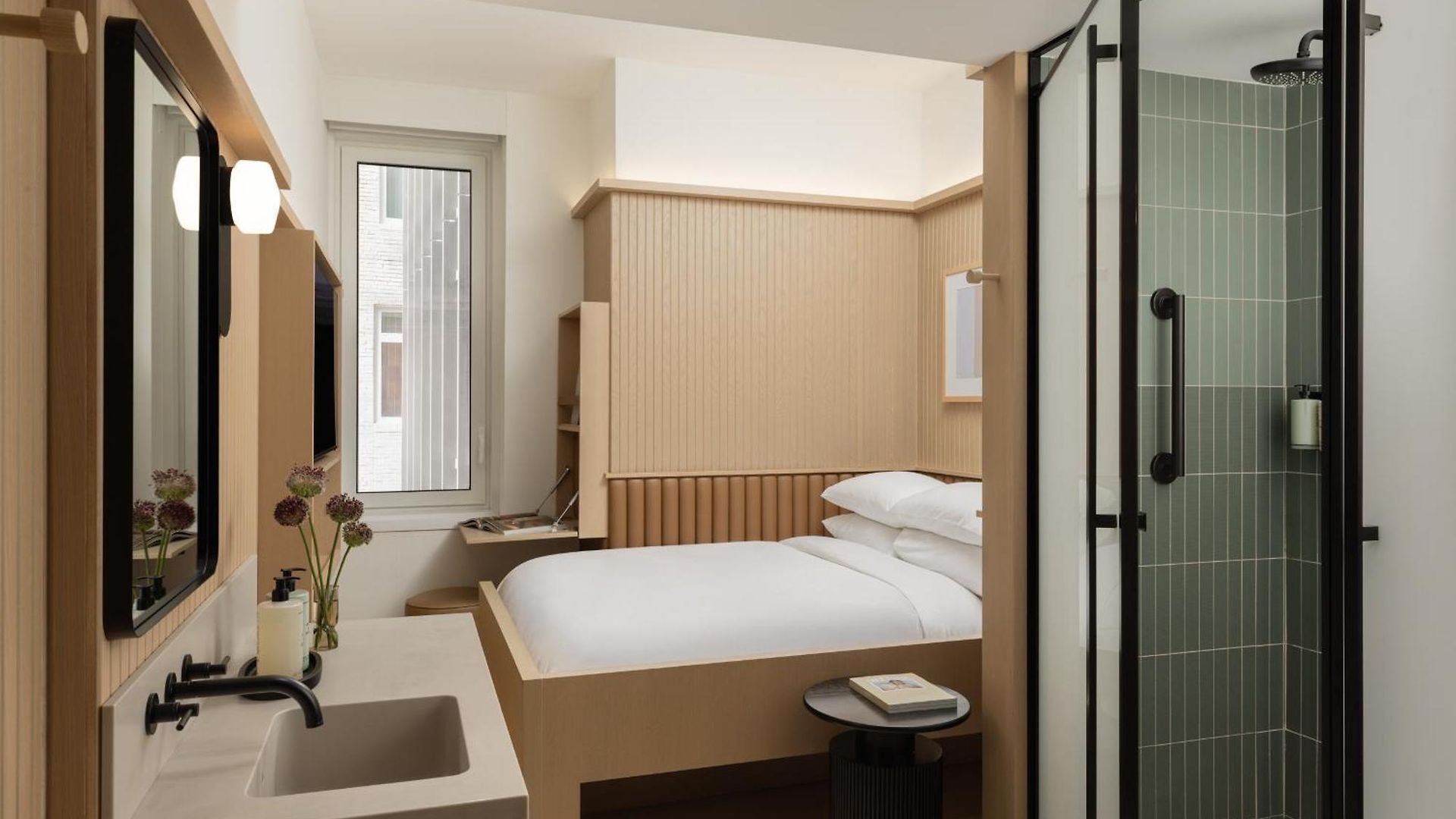 Little Something Nyc 4*