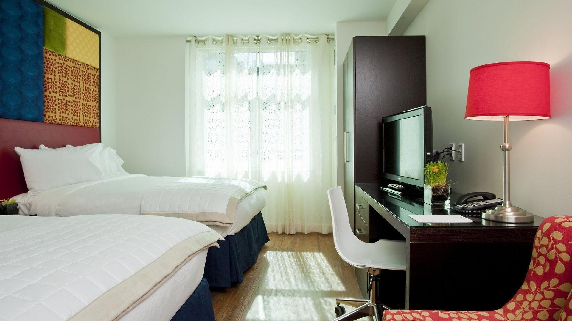 Hayden Hotel 4*