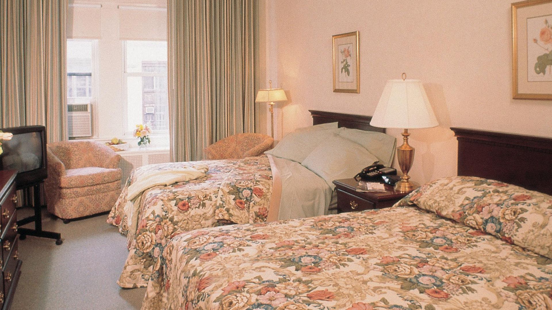 Salisbury Hotel 3*
