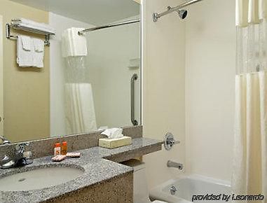 Comfort Near Barclays Center - Crown Heights Hotel 2*