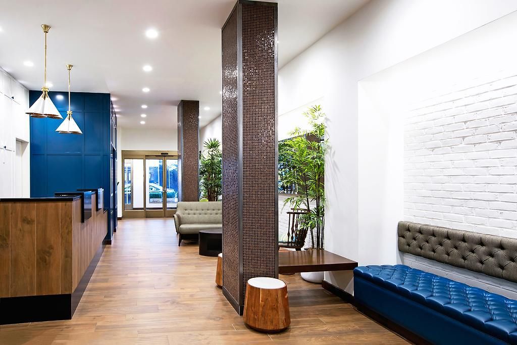 Hotel The At 3*