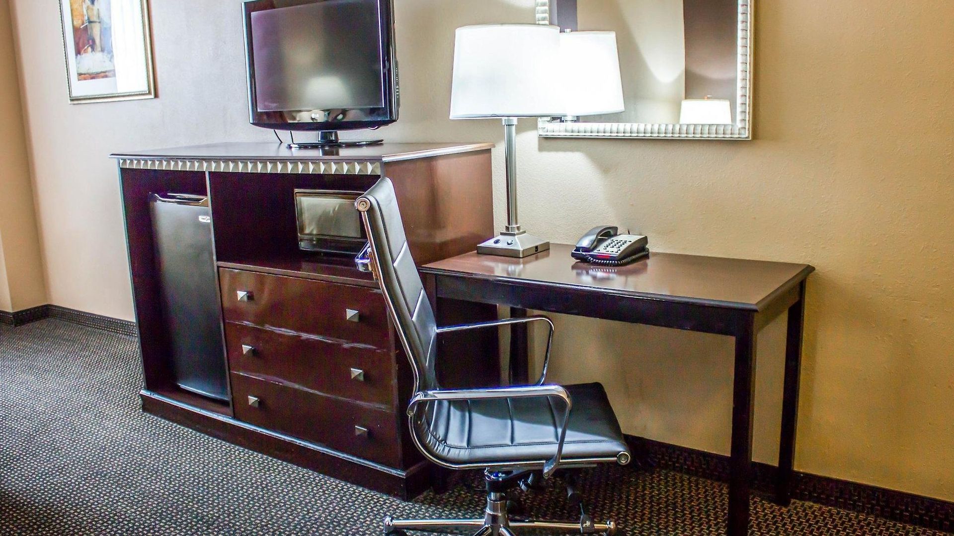 Travelodge By Wyndham Queens New York
