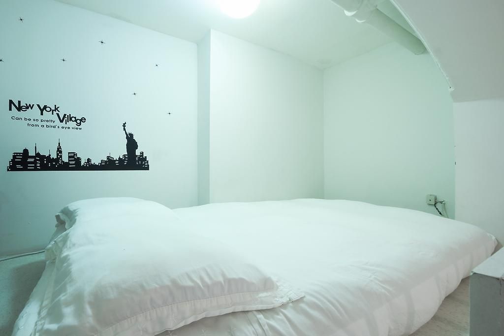 - Cozy New York