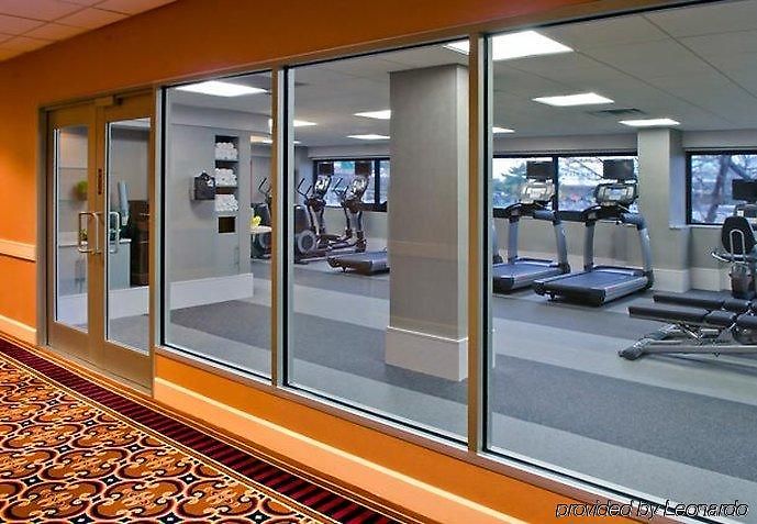 Laguardia Airport Marriott Hotel 4*