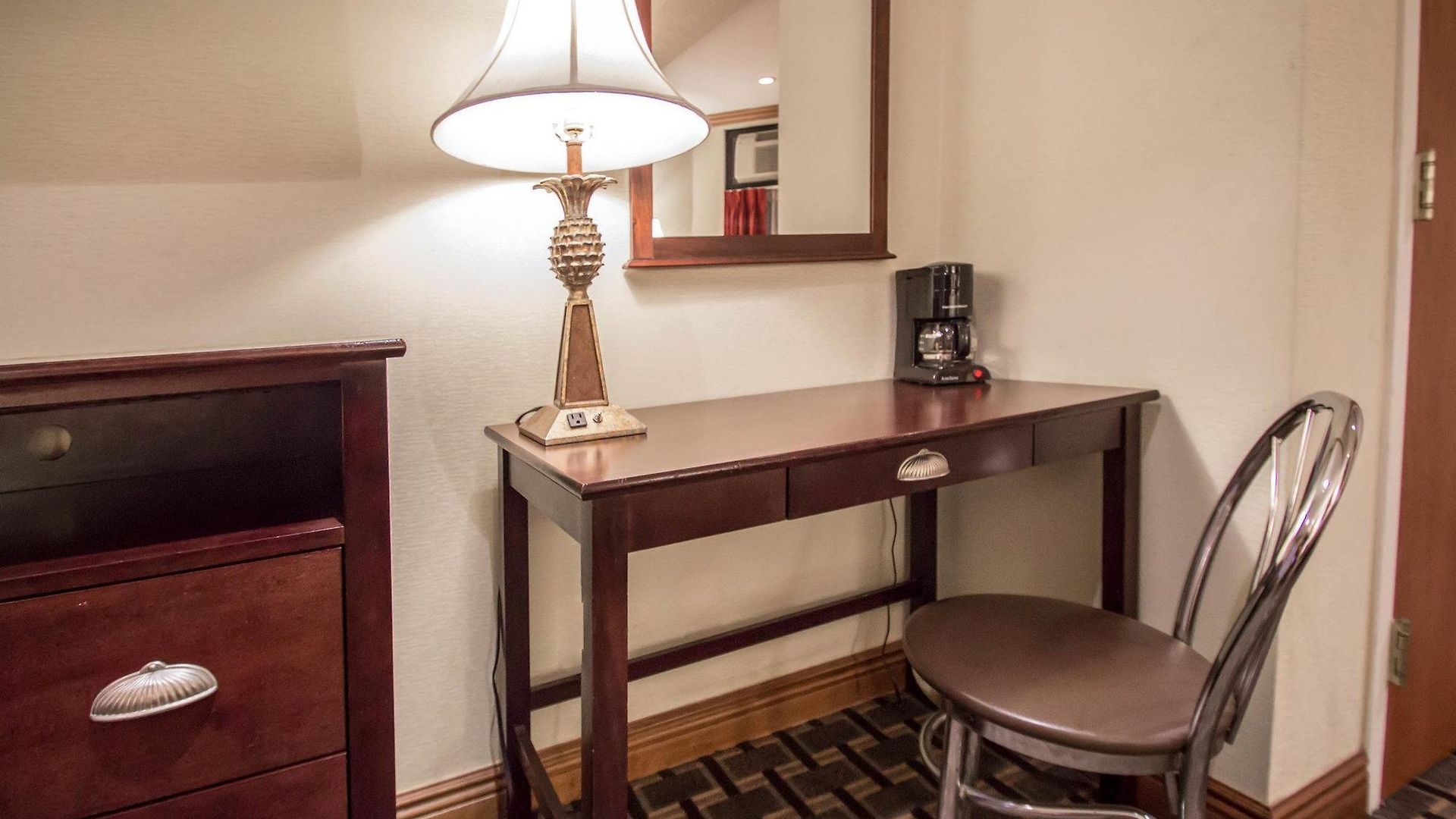 Clarion Park Avenue Hotel 2*