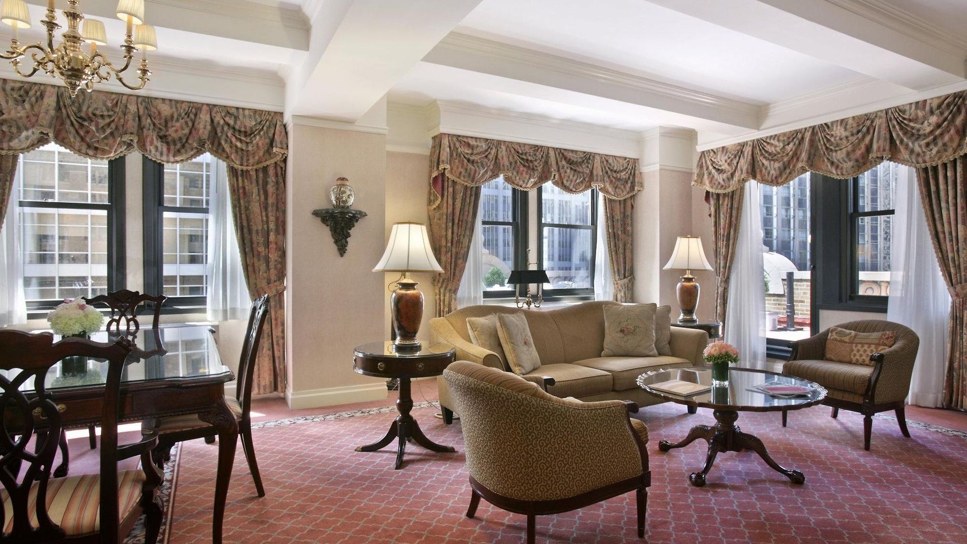 Warwick Hotel