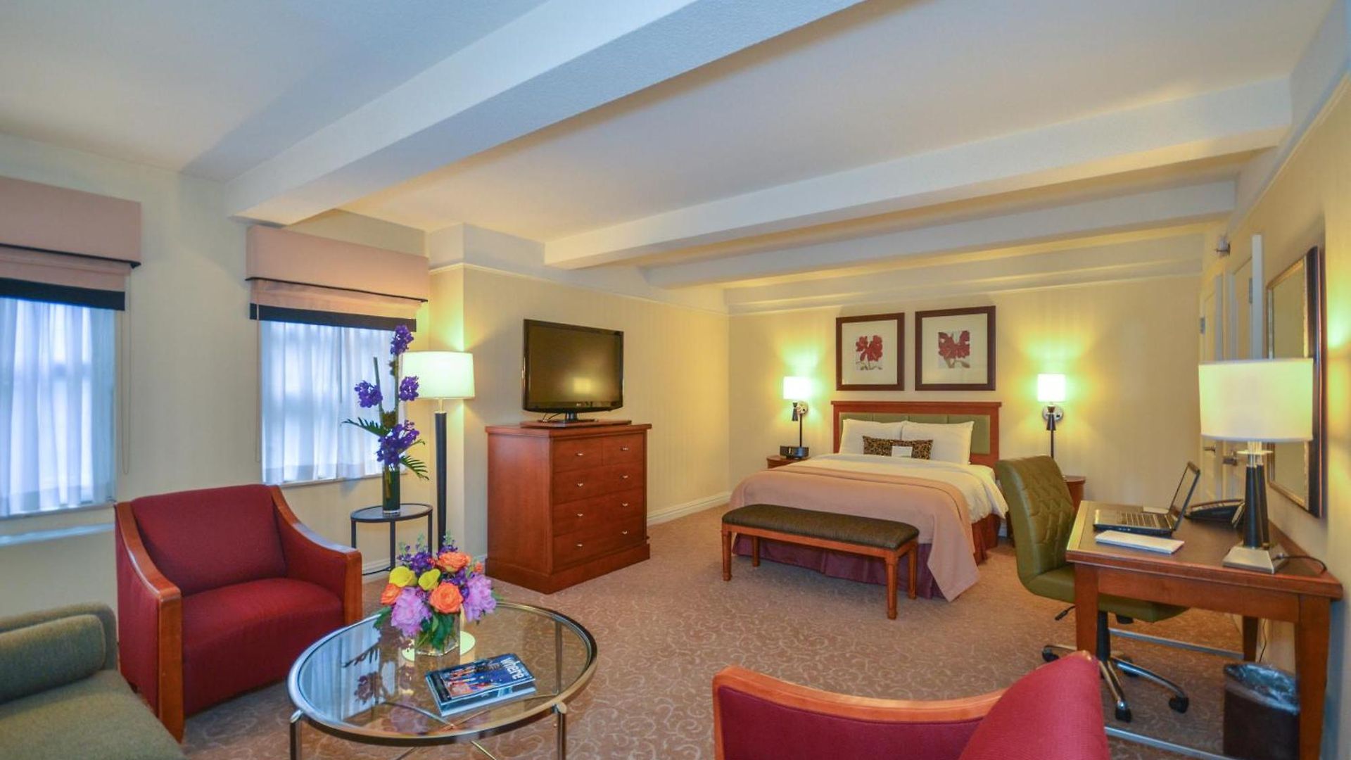 San Carlos Hotel 4*