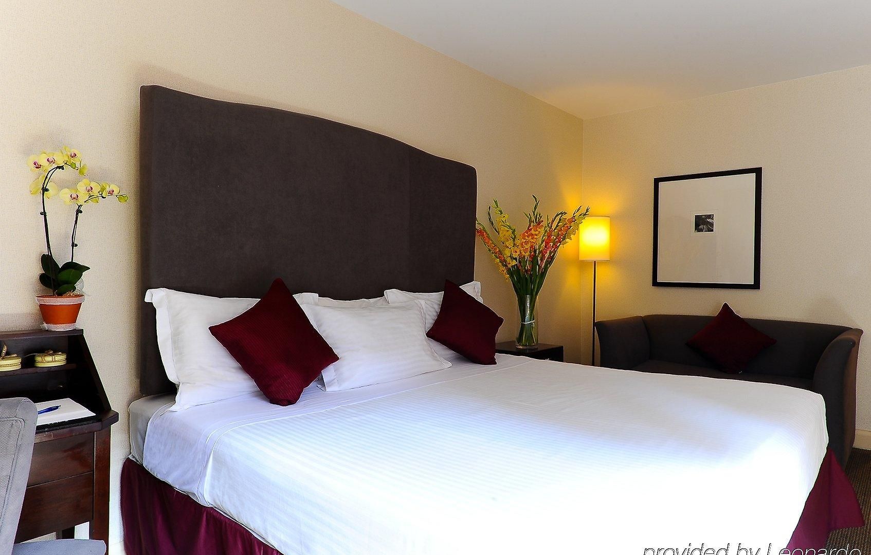 Washington Jefferson At Times Square 3*