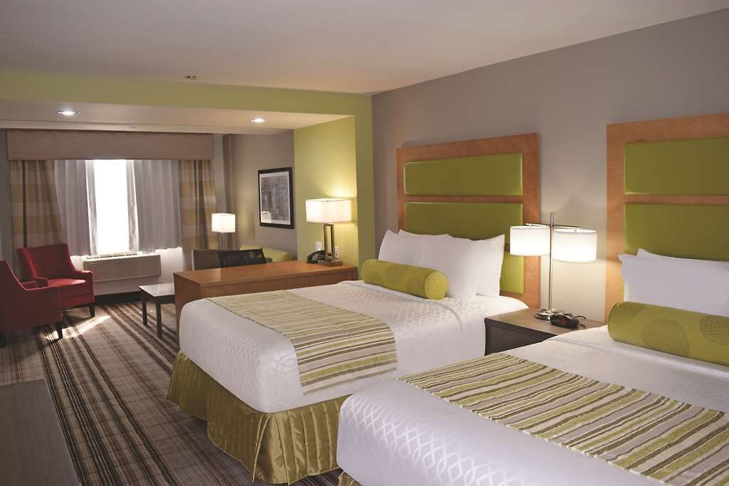 La Quinta & Far Rockaway -
