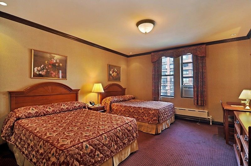 Hotel Newton 3*