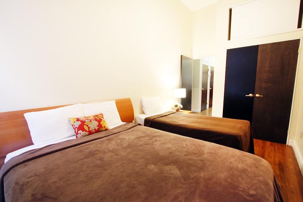 Luxury Living Apartment *