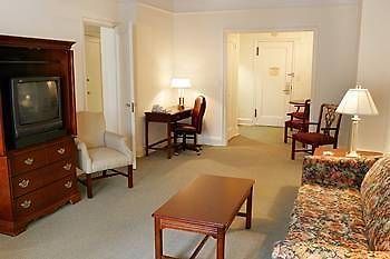 Hotel Salisbury 3*