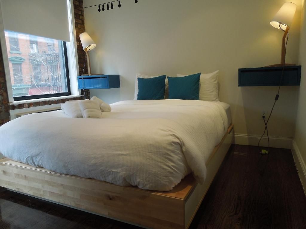 East Village 3*