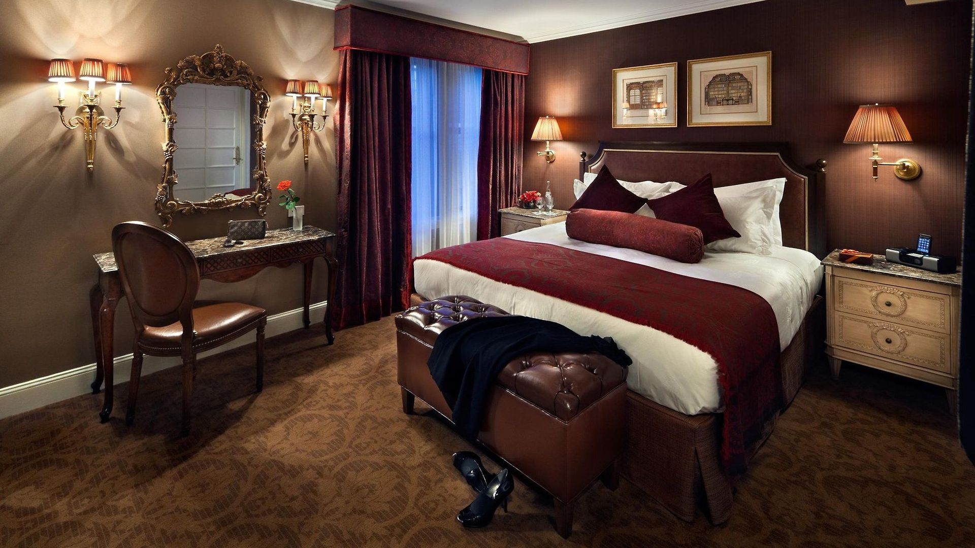 Hotel Plaza Athenee New York