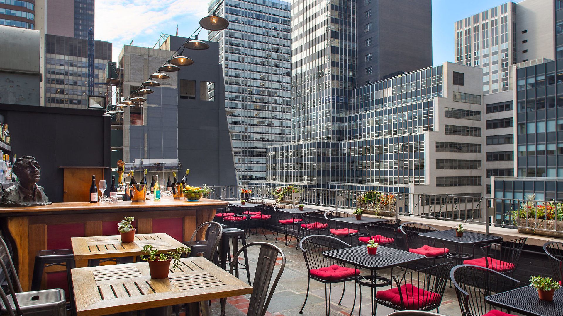 Hotel Roger Smith 3*
