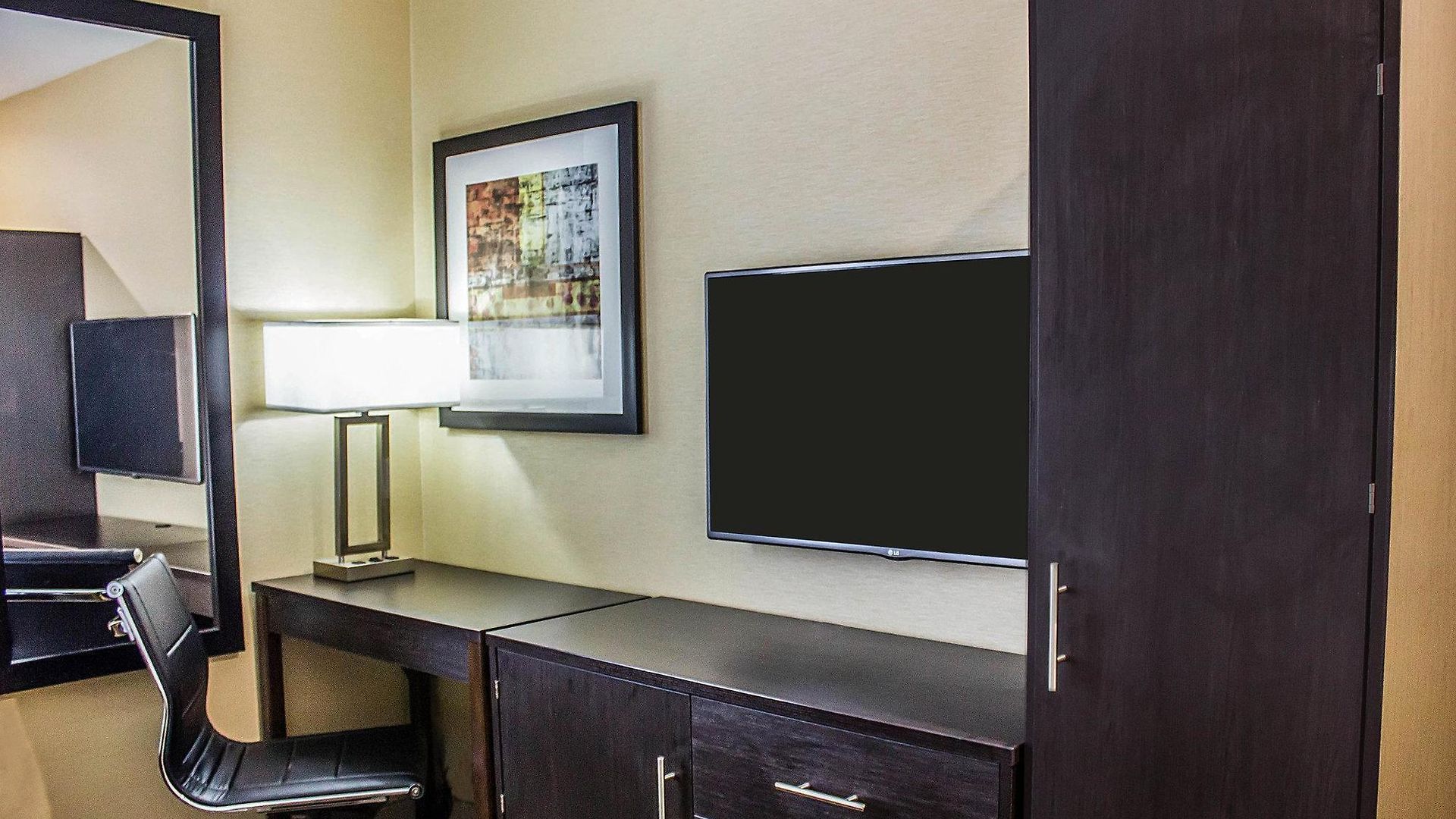 Hotel Pitkin New York
