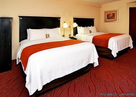 Comfort & Laguardia Airport 4* New York