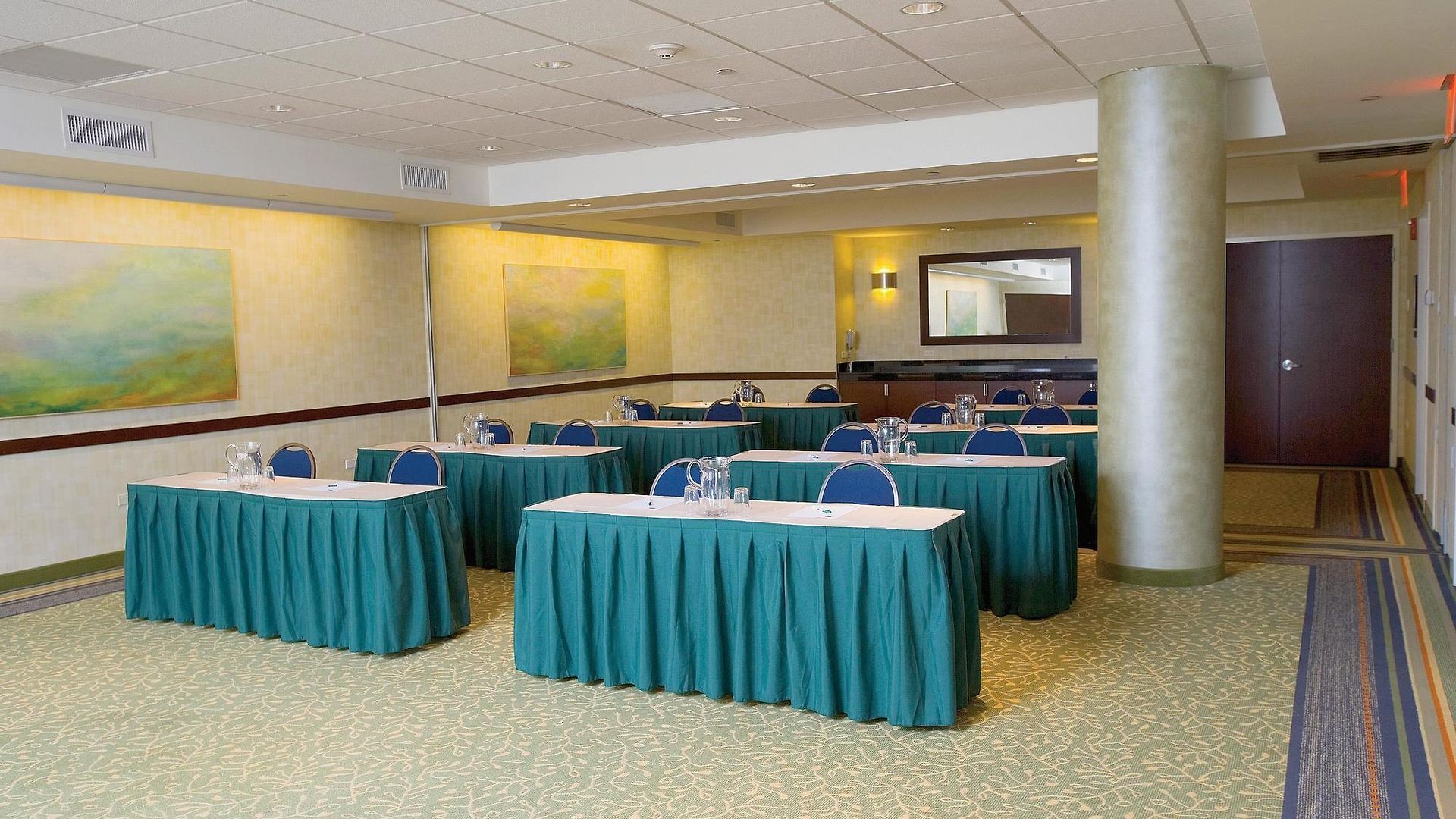 Courtyard By Marriott Manhattan Upper East Side Hotel