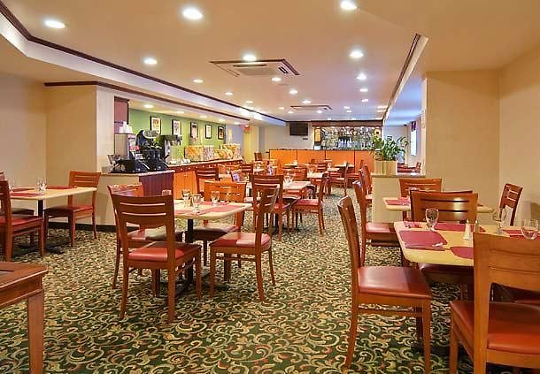 Fairfield By Marriott Jfk Airport 3*