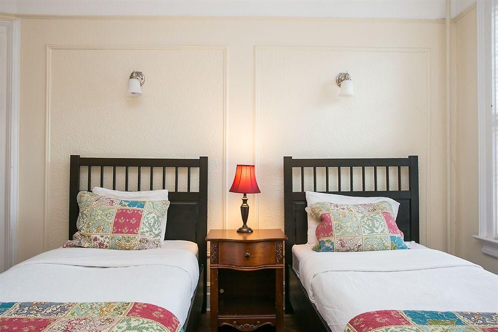 Lefferts Manor Bed & Breakfast 3*