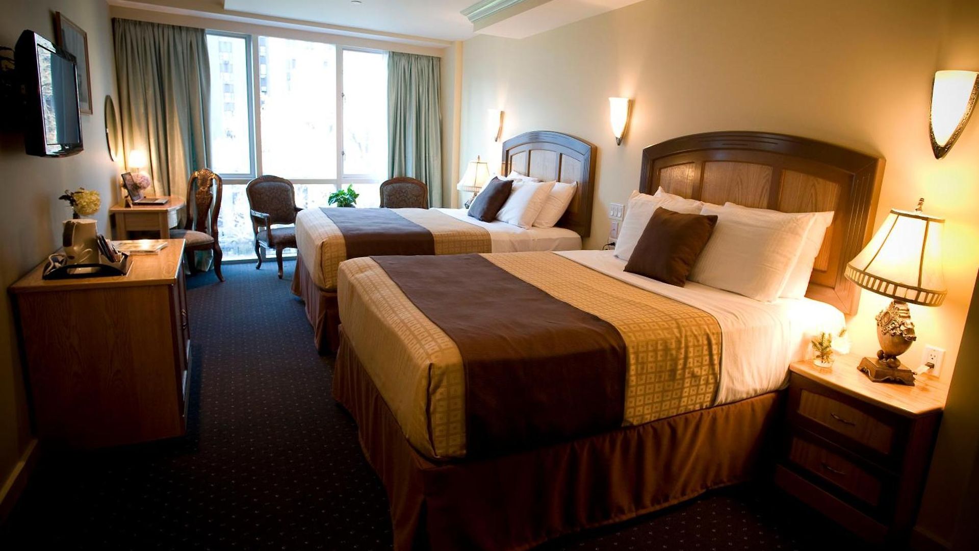Mulberry Hotel