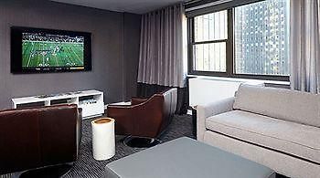 Eastgate Tower Hotel New York