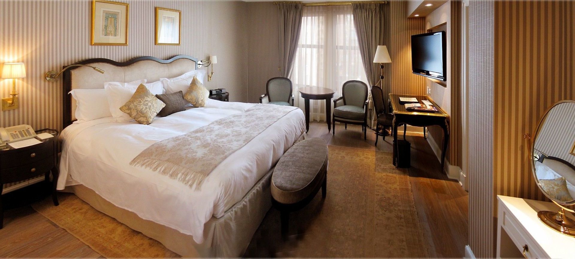 Hotel Plaza Athenee New York