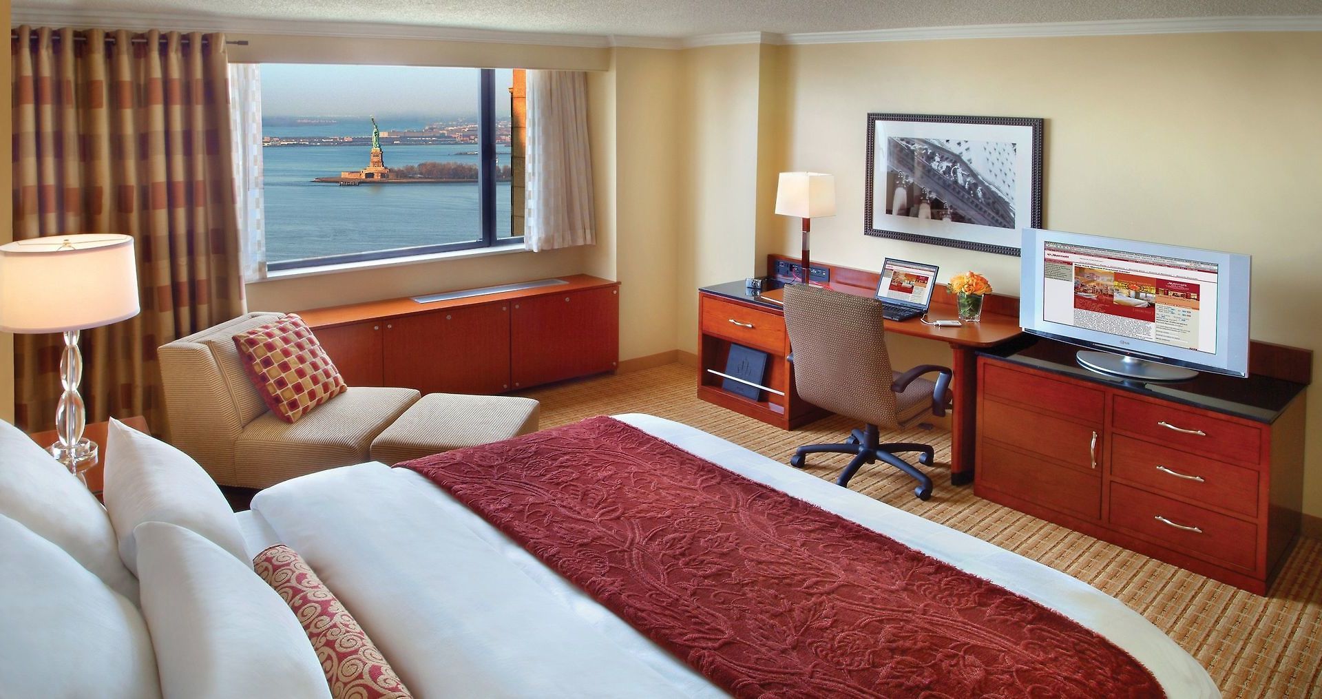 Hotel Marriott Downtown 4*