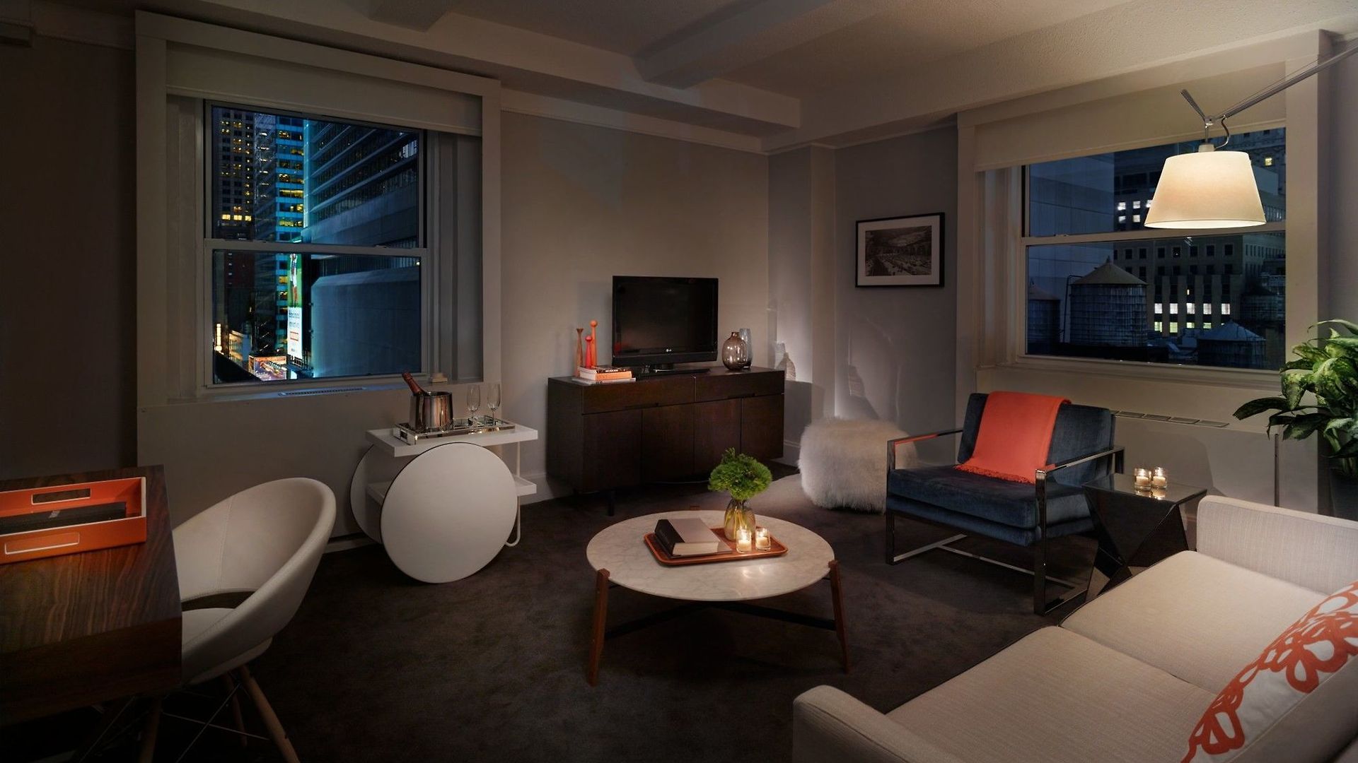 Hotel Paramount Times Square - A Generator 4*