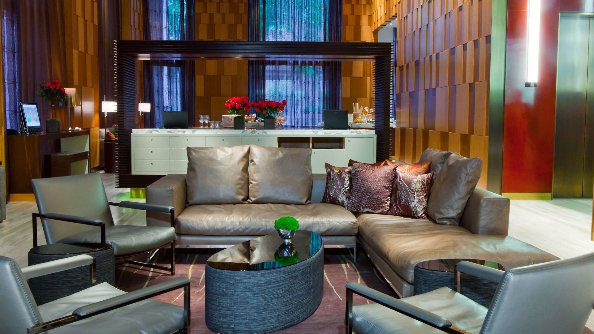 Hyatt Centric Street New York