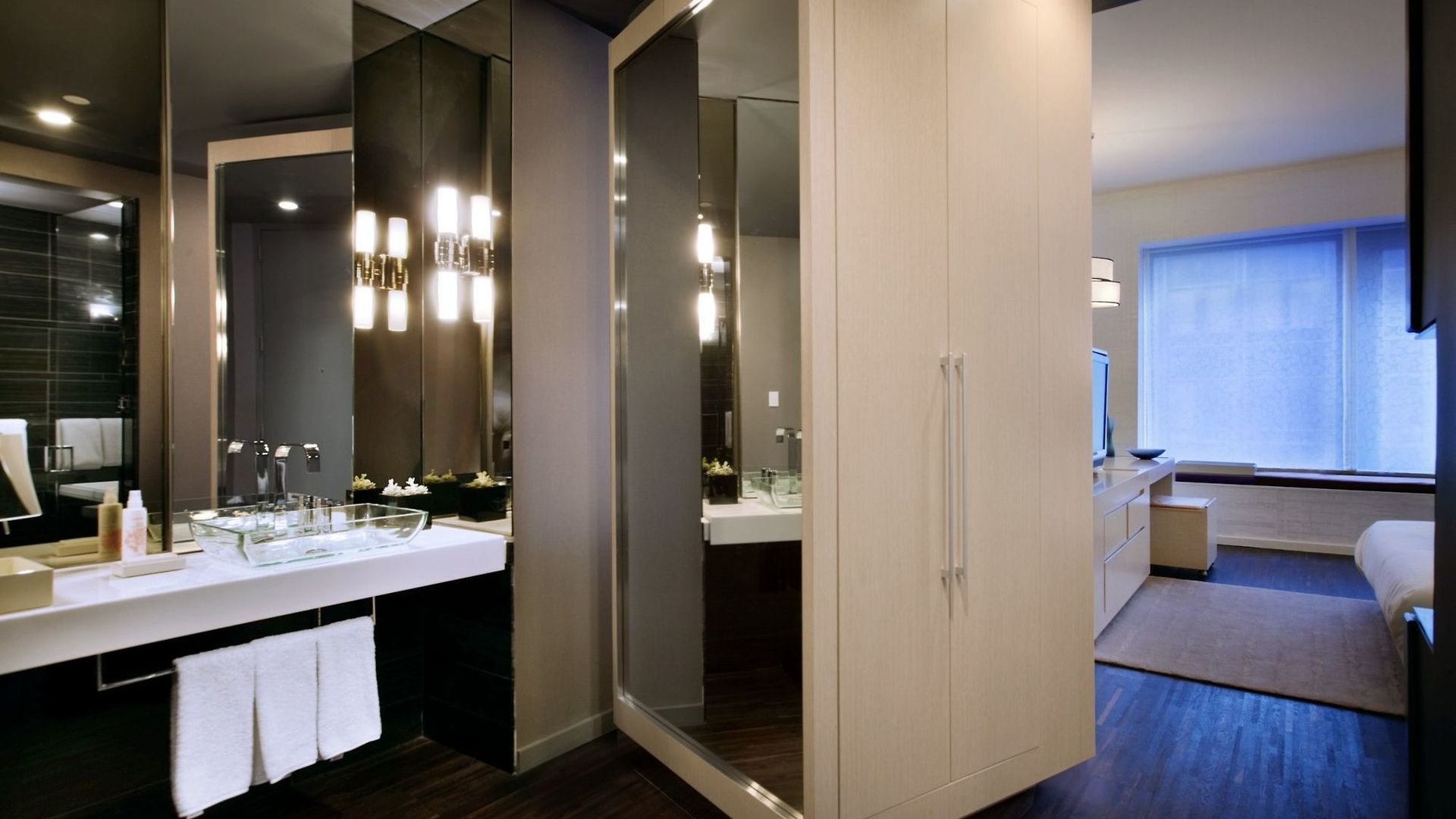 Hyatt Centric Street