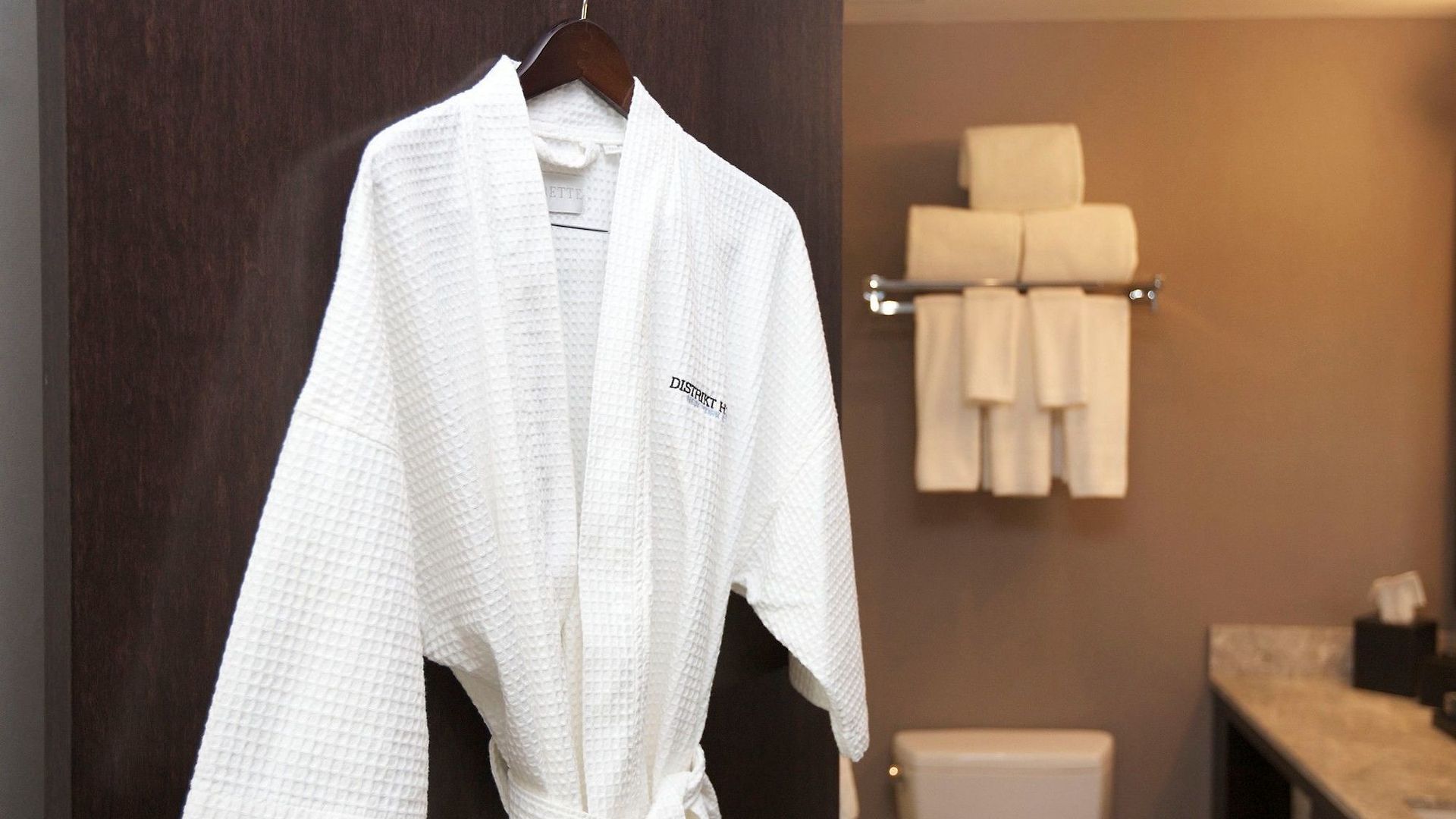 Hotel Distrikt City, Tapestry Collection By Hilton New York