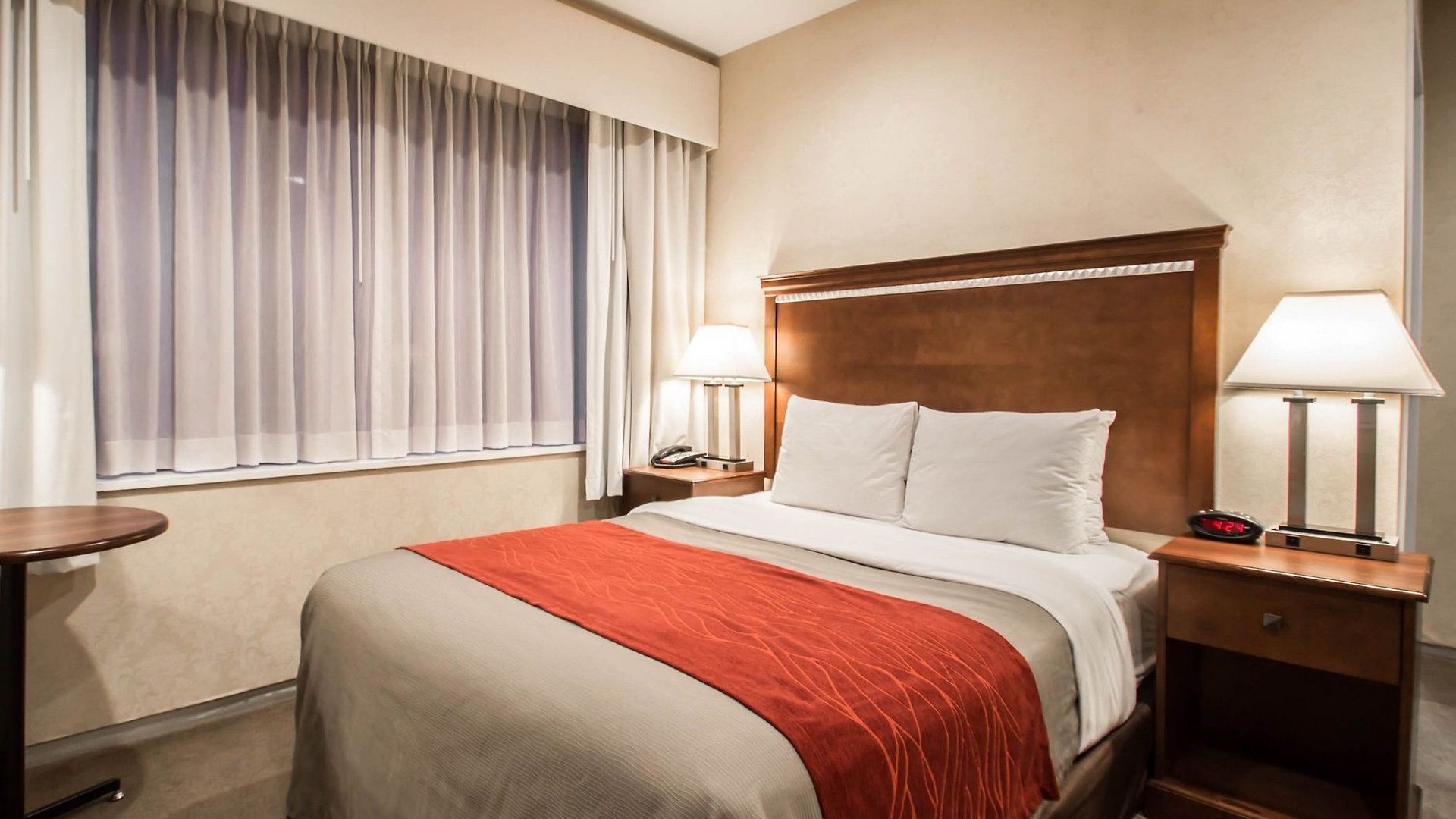 Hotel Comfort Manhattan Bridge