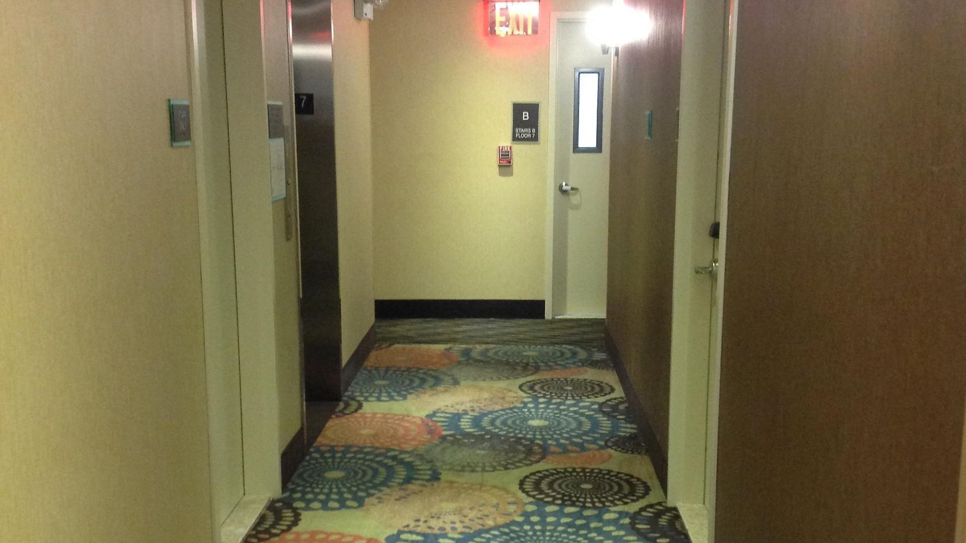 Howard Johnson By Wyndham Jamaica Ny Near Airtrain Jfk