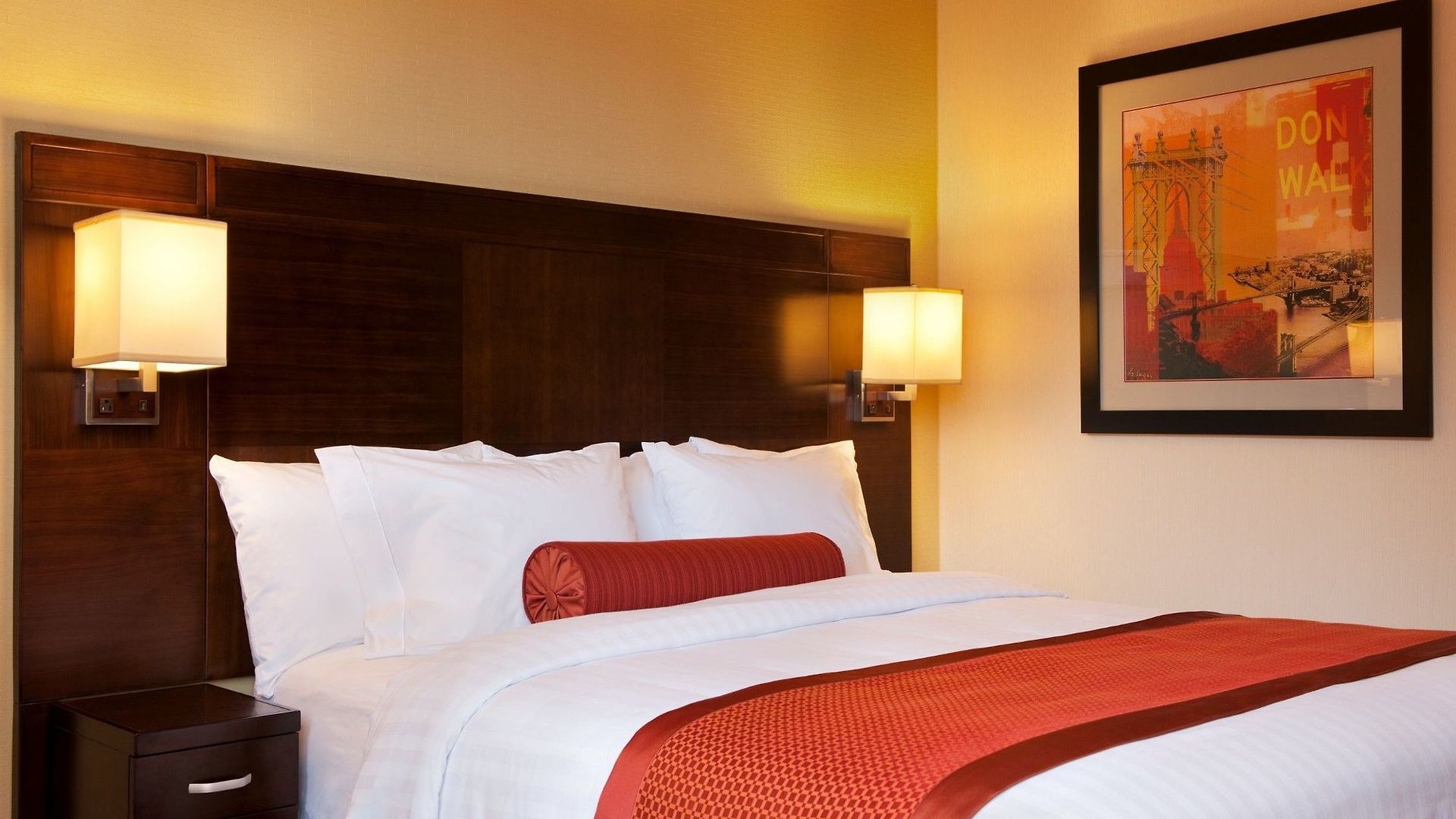 Courtyard By Marriott Manhattan / Soho