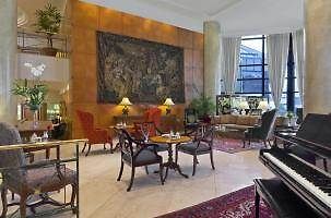 Park West Hotel