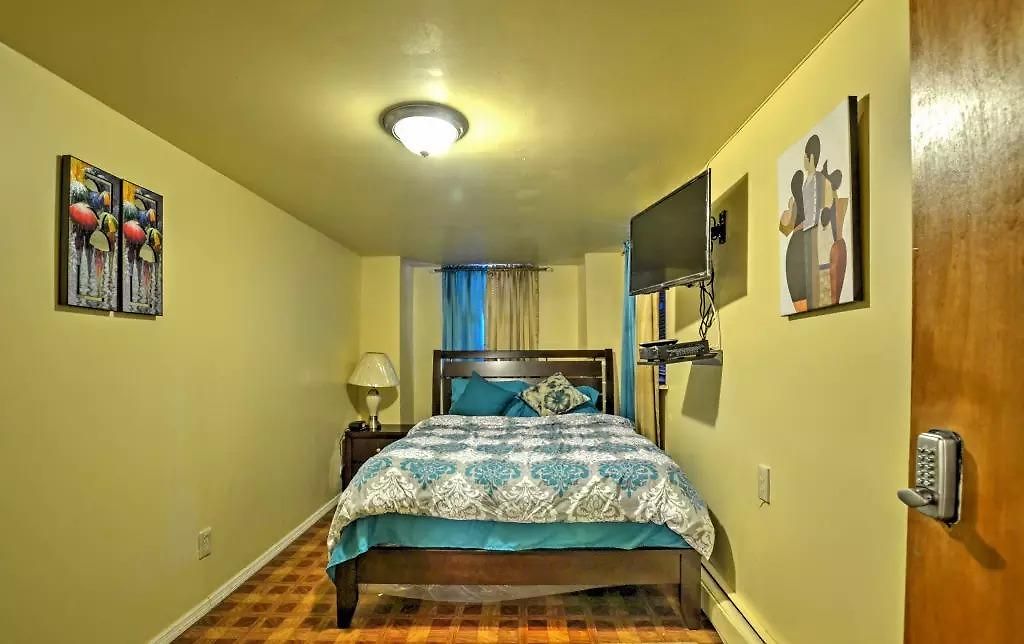 Two Bedroom - North East Bronx Apartment