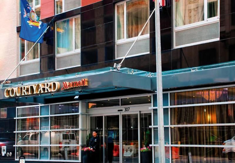 Courtyard By Marriott Times Square West Hotel