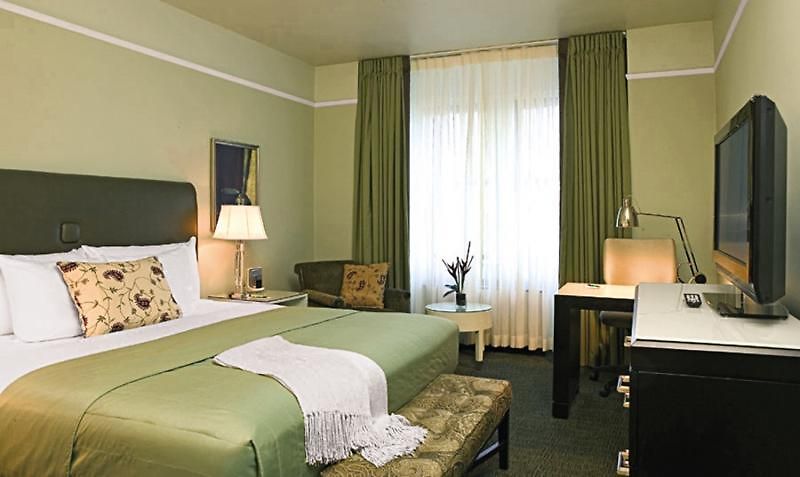 Beacon Hotel 4*