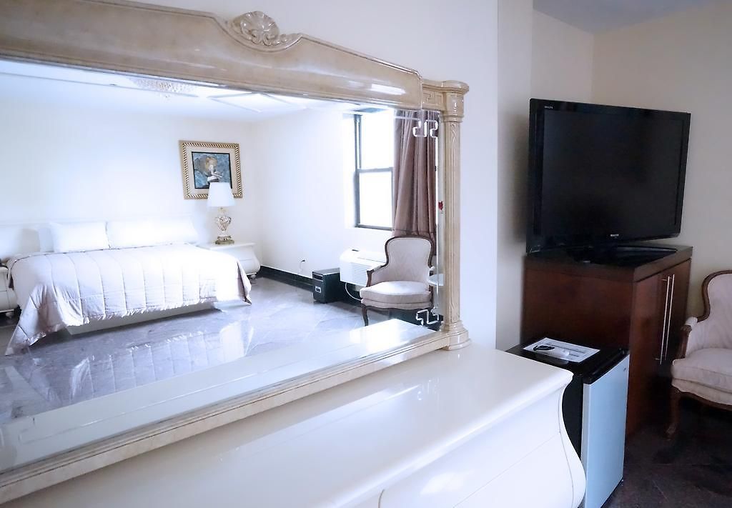 Hotel Paris New York