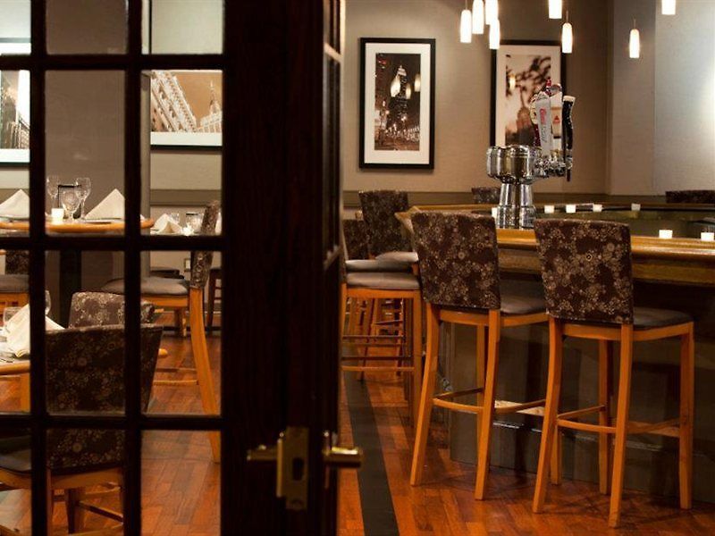 Laguardia Airport Marriott Hotel