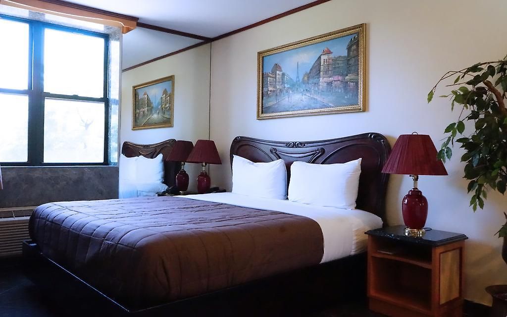 Paris Hotel New York