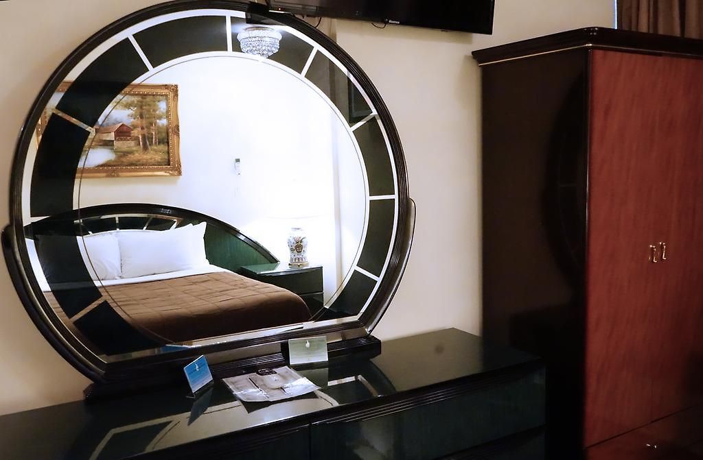 Paris Hotel 3*