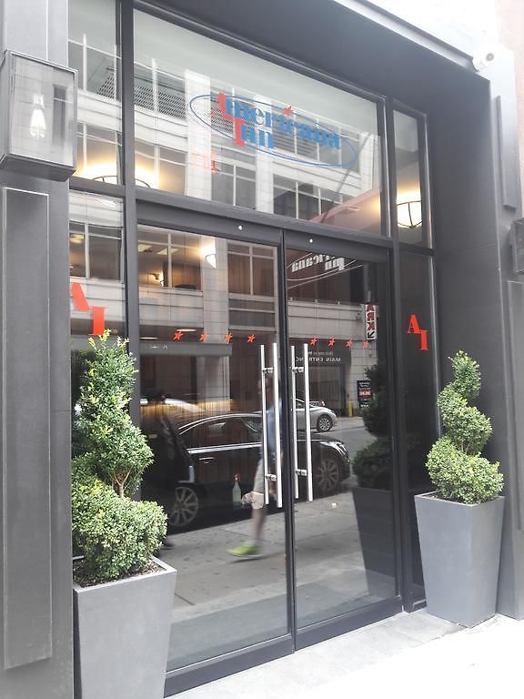 Americana Hotel 2*