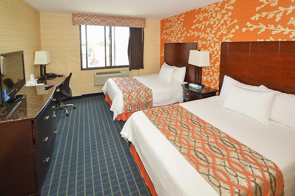 Hotel - Laguardia Airport 3*